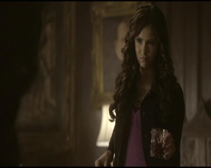 VampireDiariesWorld-dot-org_Seizoen2-DVDScenes-2x04MemoryLane0003.jpg