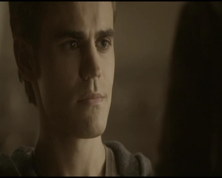 VampireDiariesWorld-dot-org_Seizoen2-DVDScenes-2x04MemoryLane0013.jpg