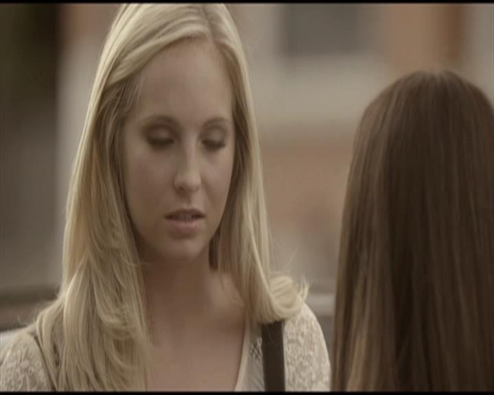 VampireDiariesWorld-dot-org_Seizoen2-DVDScenes-2x04MemoryLane0048.jpg
