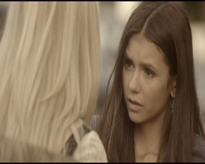 VampireDiariesWorld-dot-org_Seizoen2-DVDScenes-2x04MemoryLane0050.jpg