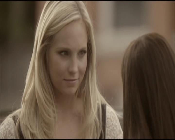 VampireDiariesWorld-dot-org_Seizoen2-DVDScenes-2x04MemoryLane0069.jpg