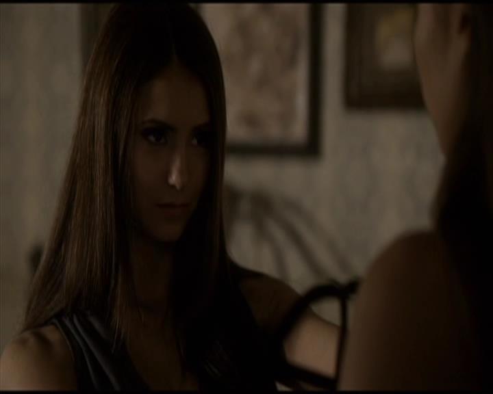 VampireDiariesWorld-dot-org_Seizoen2-DVDScenes-2x07Masquerade0019.jpg