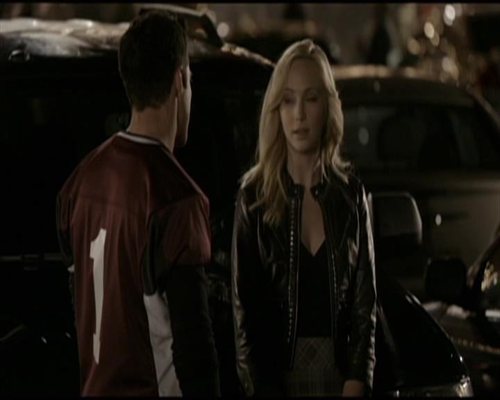 VampireDiariesWorld-dot-org_Seizoen2-DVDScenes-2x09Katerina0003.jpg