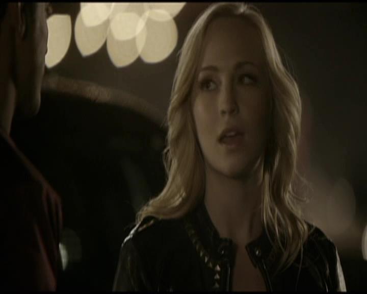 VampireDiariesWorld-dot-org_Seizoen2-DVDScenes-2x09Katerina0014.jpg