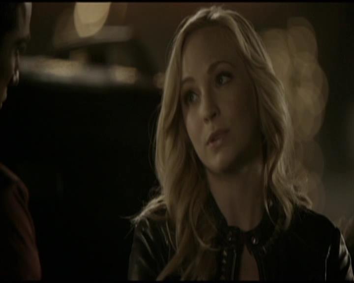 VampireDiariesWorld-dot-org_Seizoen2-DVDScenes-2x09Katerina0033.jpg