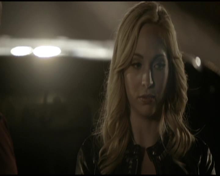 VampireDiariesWorld-dot-org_Seizoen2-DVDScenes-2x09Katerina0041.jpg