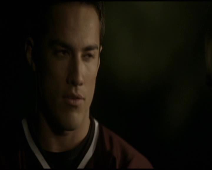 VampireDiariesWorld-dot-org_Seizoen2-DVDScenes-2x09Katerina0052.jpg
