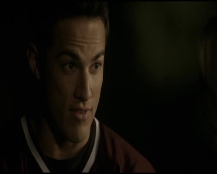 VampireDiariesWorld-dot-org_Seizoen2-DVDScenes-2x09Katerina0055.jpg
