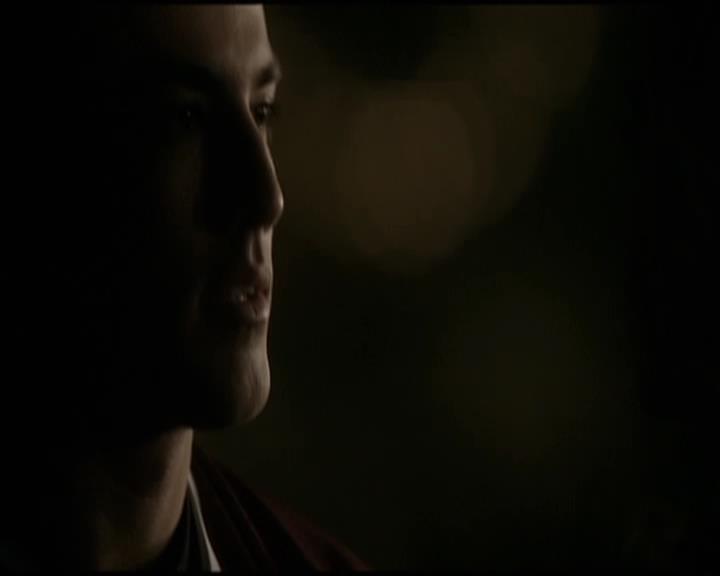 VampireDiariesWorld-dot-org_Seizoen2-DVDScenes-2x09Katerina0087.jpg