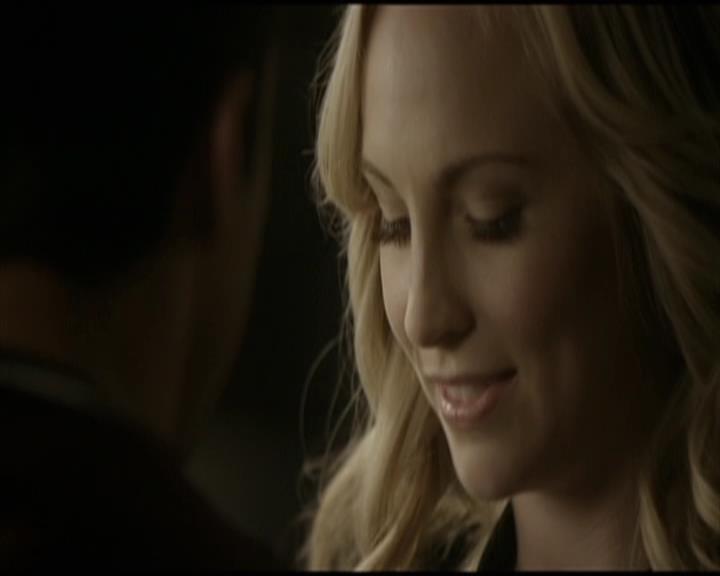 VampireDiariesWorld-dot-org_Seizoen2-DVDScenes-2x09Katerina0098.jpg