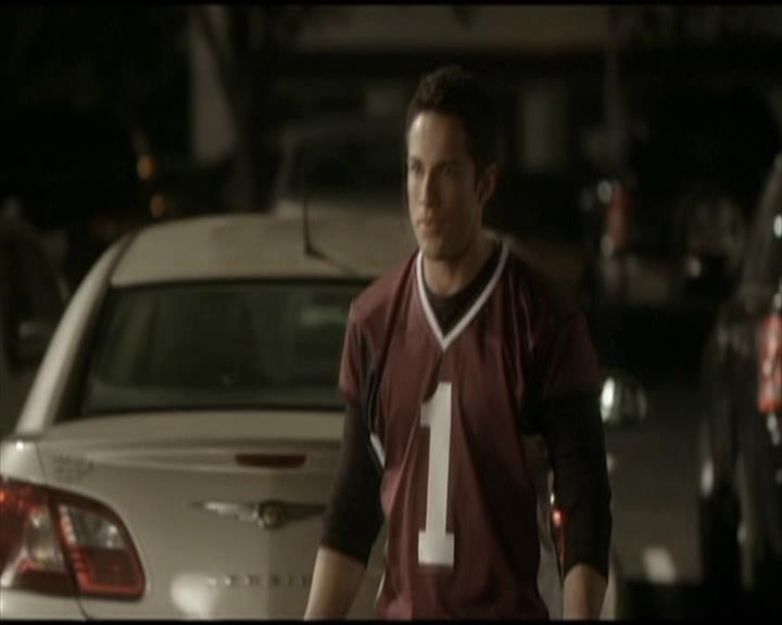 VampireDiariesWorld-dot-org_Seizoen2-DVDScenes-2x09Katerina0120.jpg
