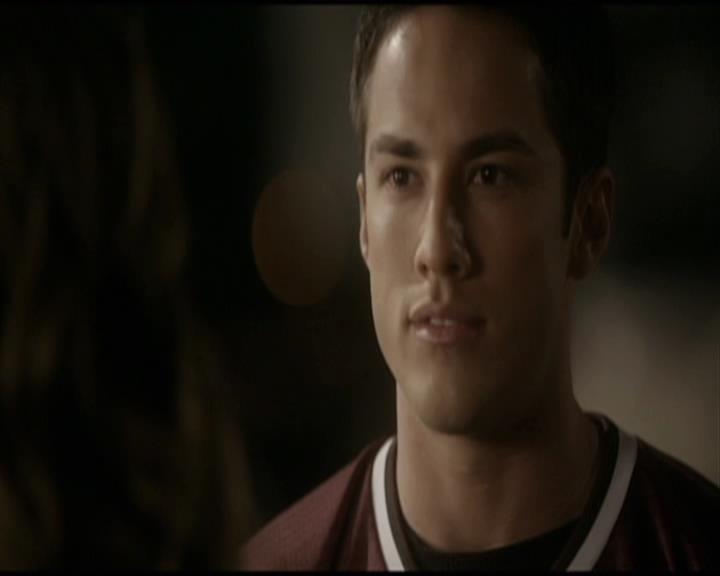 VampireDiariesWorld-dot-org_Seizoen2-DVDScenes-2x09Katerina0128.jpg