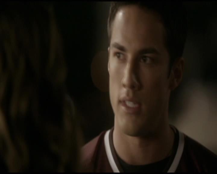 VampireDiariesWorld-dot-org_Seizoen2-DVDScenes-2x09Katerina0129.jpg