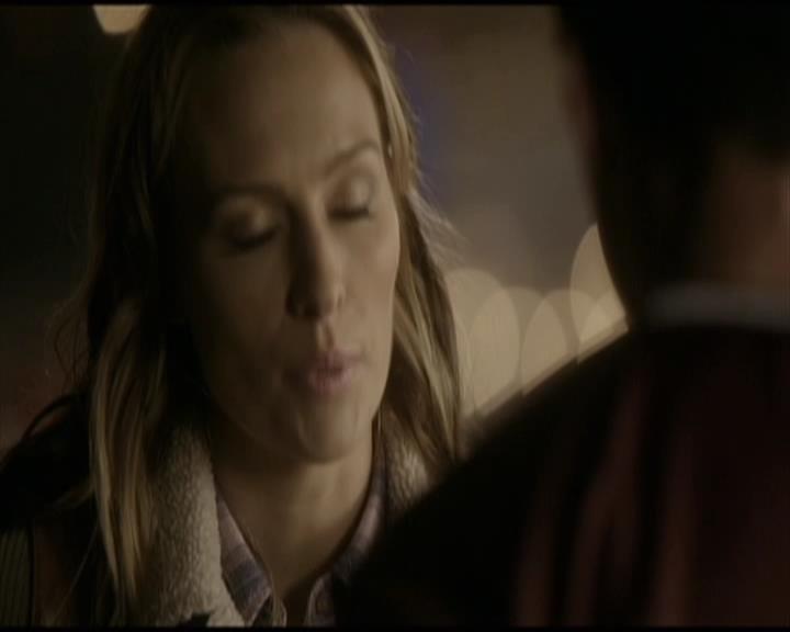 VampireDiariesWorld-dot-org_Seizoen2-DVDScenes-2x09Katerina0140.jpg