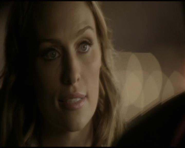 VampireDiariesWorld-dot-org_Seizoen2-DVDScenes-2x09Katerina0142.jpg