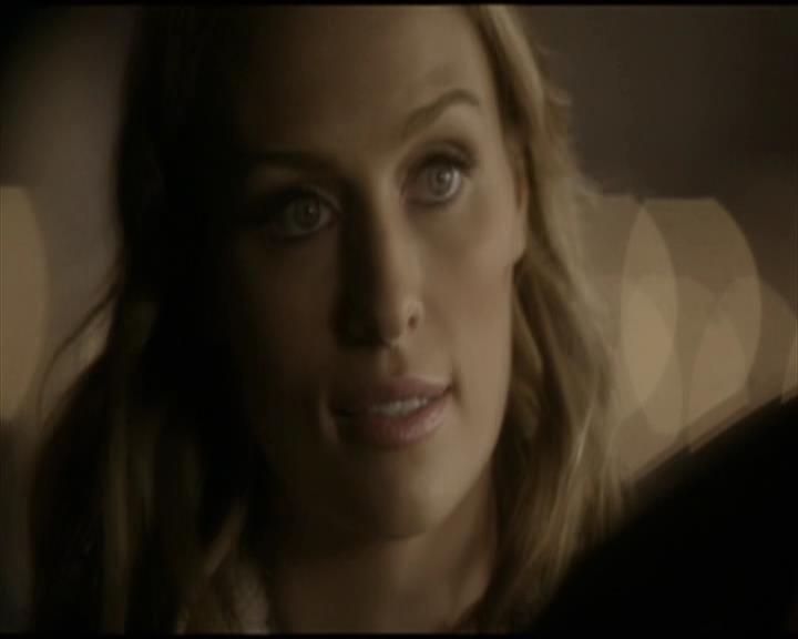 VampireDiariesWorld-dot-org_Seizoen2-DVDScenes-2x09Katerina0143.jpg