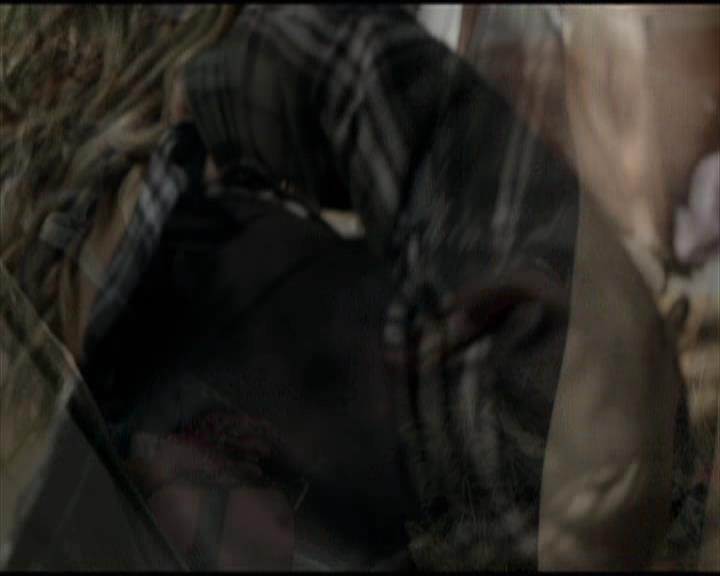 VampireDiariesWorld-dot-org_Seizoen2-DVDScenes-2x11ByTheLightOfTheMoon0247.jpg