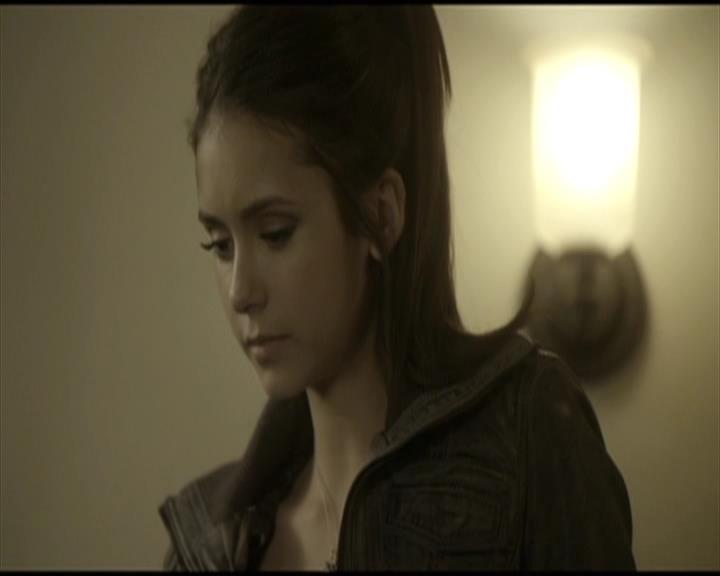 VampireDiariesWorld-dot-org_Seizoen2-DVDScenes-2x13DaddyIssues0010.jpg