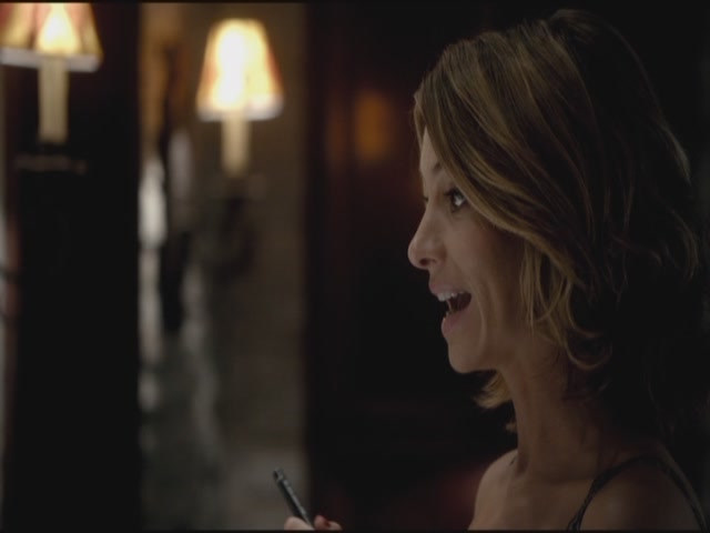 VampireDiariesWorld-dot-org-TVD_3x01TheBirthday0300.jpg