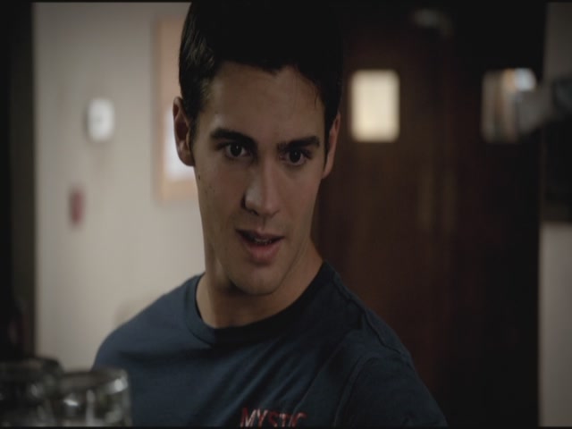 VampireDiariesWorld-dot-org-TVD_3x01TheBirthday0452.jpg