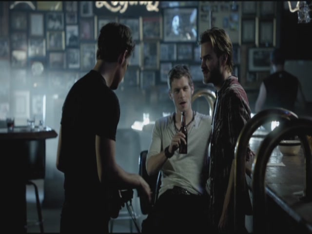 VampireDiariesWorld-dot-org-TVD_3x01TheBirthday0602.jpg