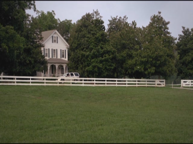 VampireDiariesWorld-dot-org-TVD_3x01TheBirthday0621.jpg