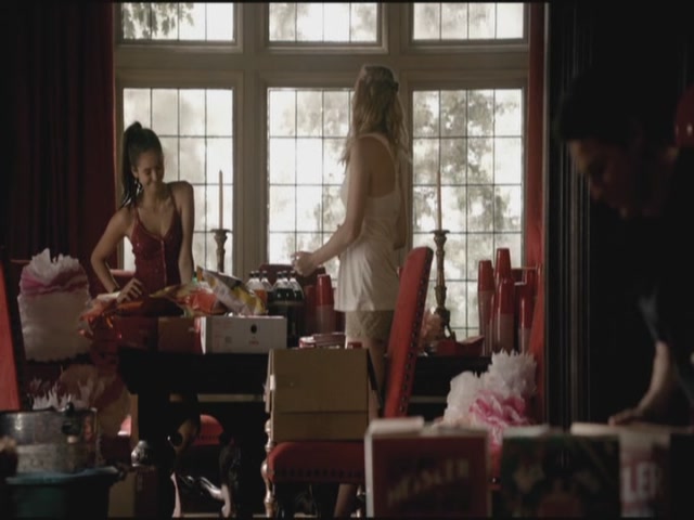 VampireDiariesWorld-dot-org-TVD_3x01TheBirthday0744.jpg
