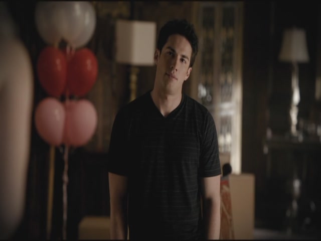 VampireDiariesWorld-dot-org-TVD_3x01TheBirthday0785.jpg