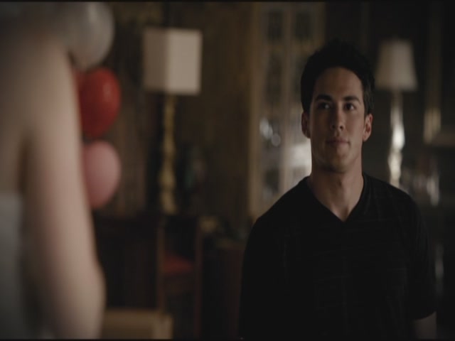 VampireDiariesWorld-dot-org-TVD_3x01TheBirthday0790.jpg