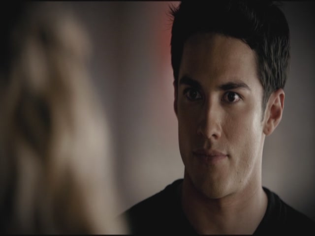 VampireDiariesWorld-dot-org-TVD_3x01TheBirthday0802.jpg
