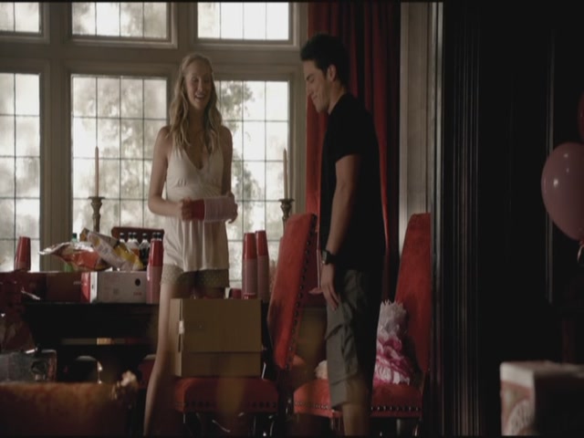 VampireDiariesWorld-dot-org-TVD_3x01TheBirthday0812.jpg