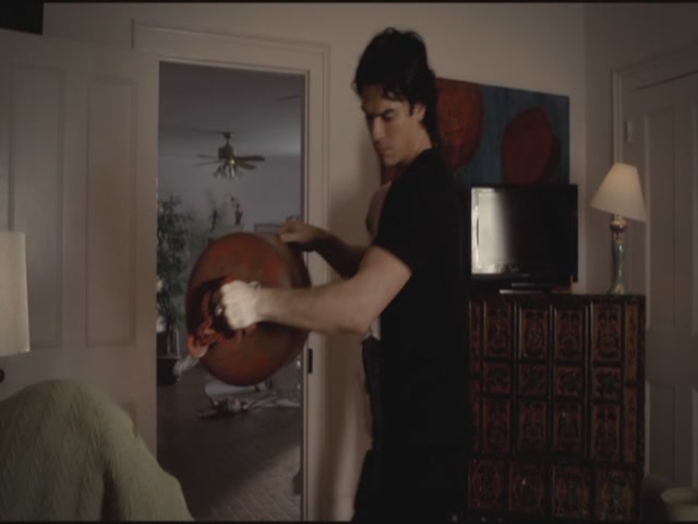 VampireDiariesWorld-dot-org-TVD_3x01TheBirthday0825.jpg