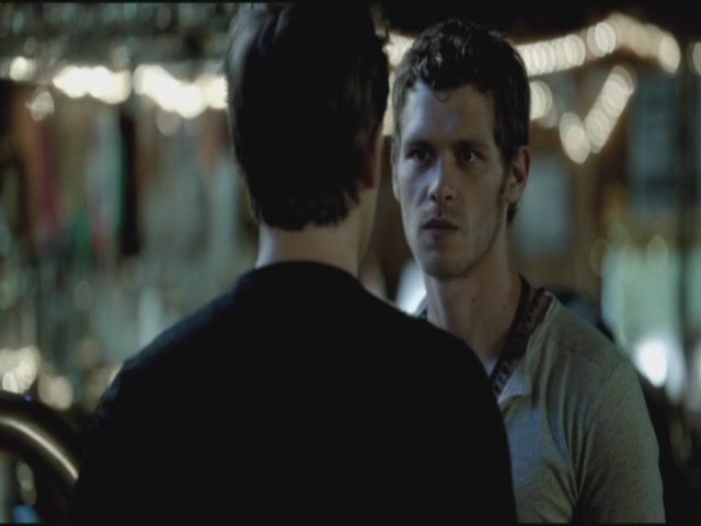 VampireDiariesWorld-dot-org-TVD_3x01TheBirthday0917.jpg