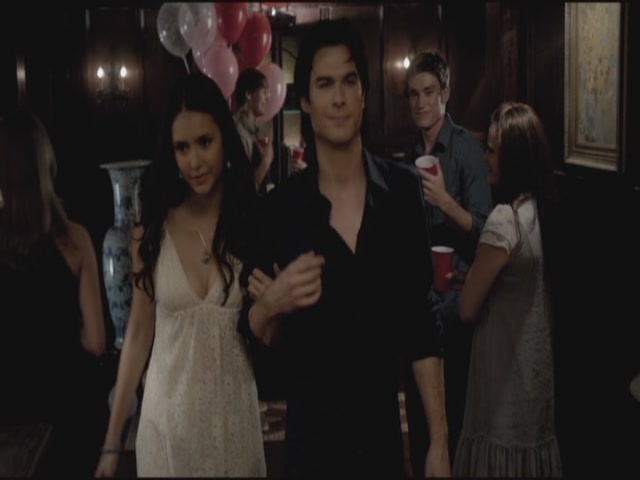 VampireDiariesWorld-dot-org-TVD_3x01TheBirthday1054.jpg