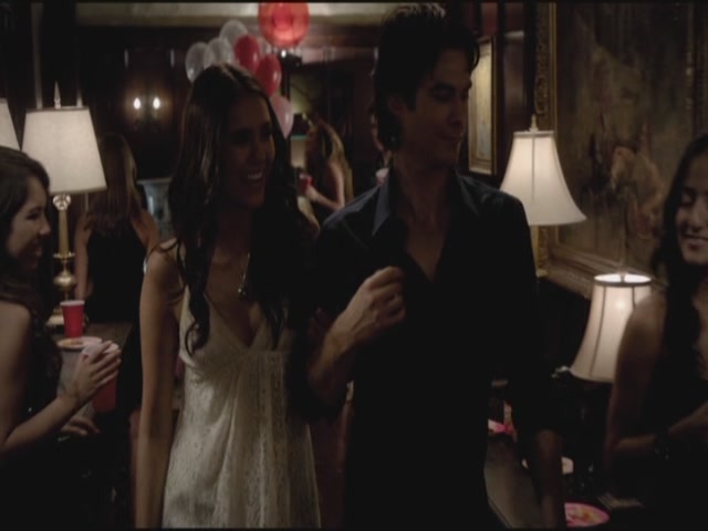 VampireDiariesWorld-dot-org-TVD_3x01TheBirthday1056.jpg