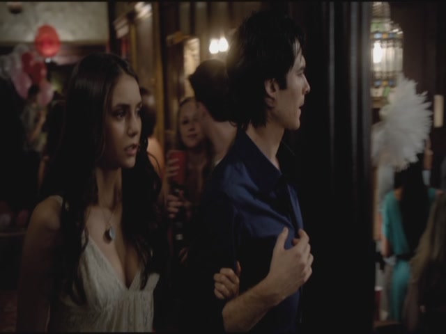 VampireDiariesWorld-dot-org-TVD_3x01TheBirthday1059.jpg