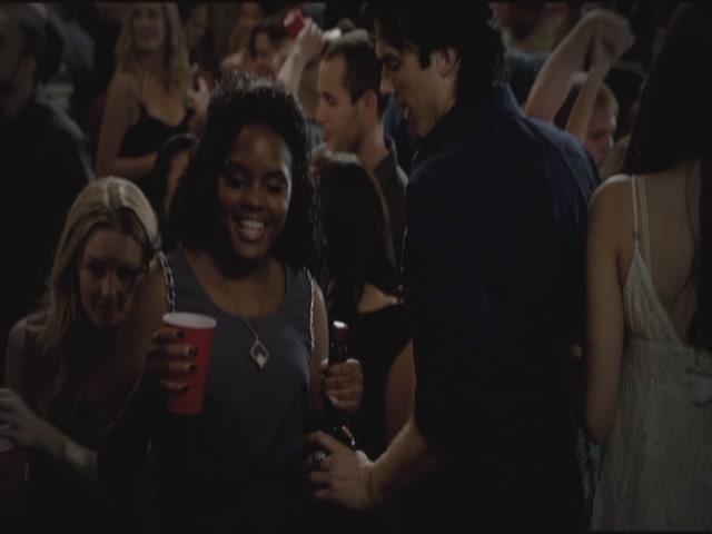 VampireDiariesWorld-dot-org-TVD_3x01TheBirthday1069.jpg