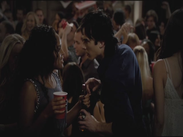 VampireDiariesWorld-dot-org-TVD_3x01TheBirthday1070.jpg