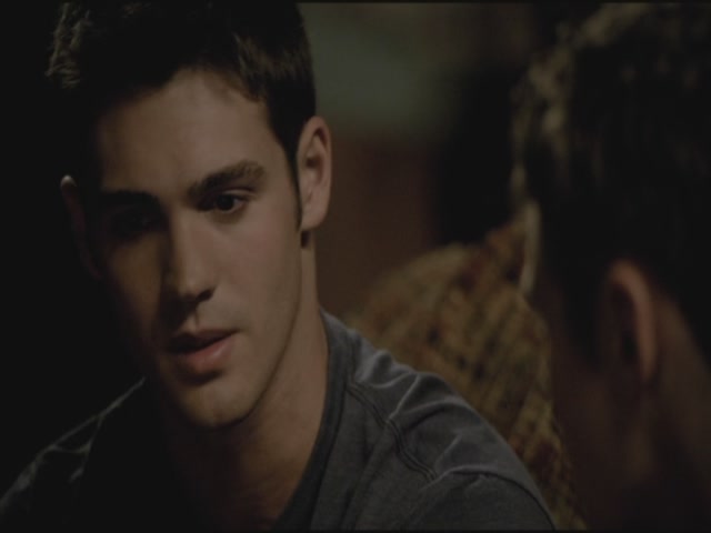 VampireDiariesWorld-dot-org-TVD_3x01TheBirthday1128.jpg