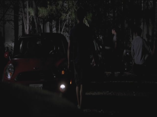 VampireDiariesWorld-dot-org-TVD_3x01TheBirthday1636.jpg