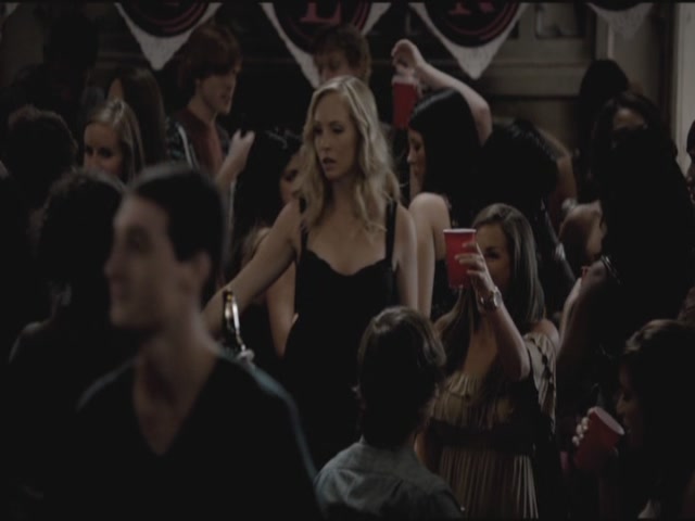 VampireDiariesWorld-dot-org-TVD_3x01TheBirthday1701.jpg
