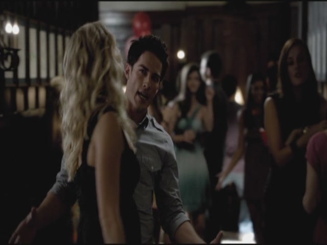 VampireDiariesWorld-dot-org-TVD_3x01TheBirthday1711.jpg