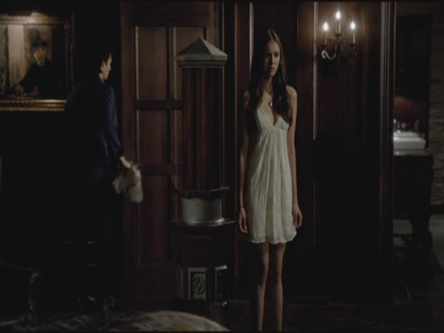 VampireDiariesWorld-dot-org-TVD_3x01TheBirthday1827.jpg