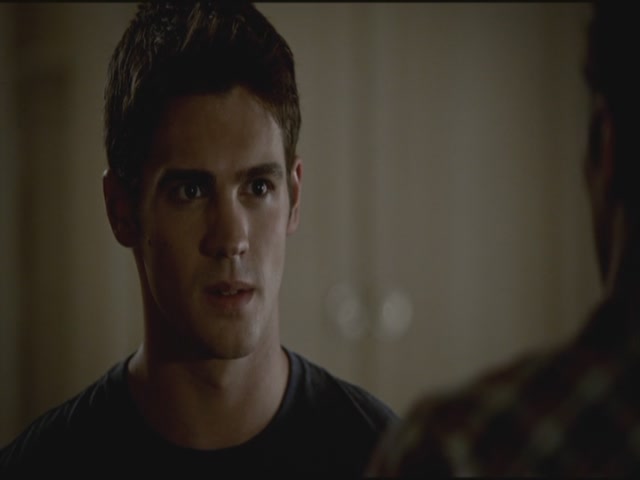 VampireDiariesWorld-dot-org-TVD_3x01TheBirthday1880.jpg
