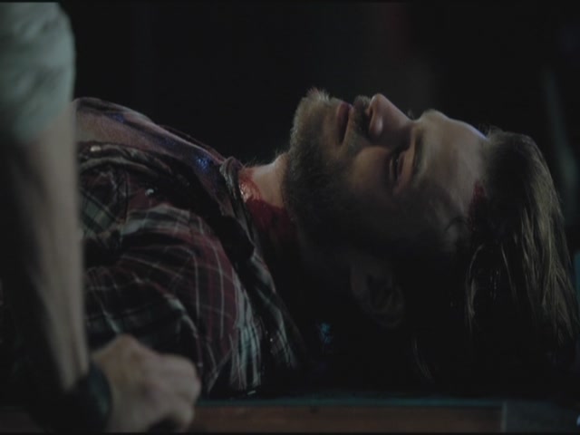VampireDiariesWorld-dot-org-TVD_3x01TheBirthday1917.jpg