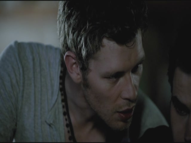 VampireDiariesWorld-dot-org-TVD_3x01TheBirthday1975.jpg