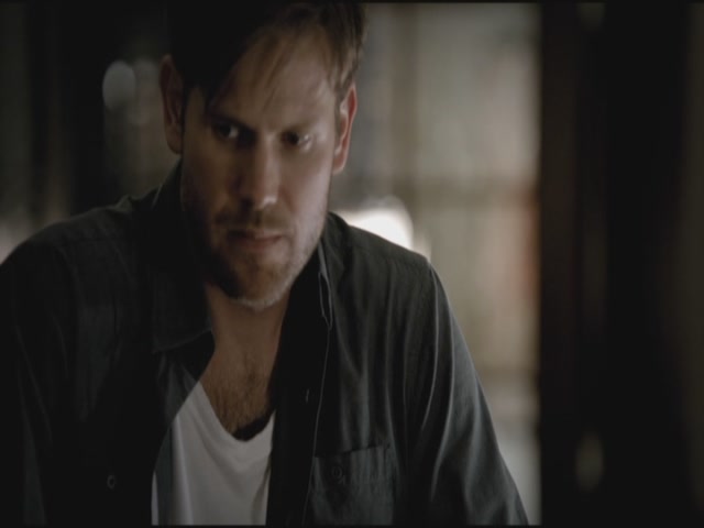 VampireDiariesWorld-dot-org-TVD_3x01TheBirthday1984.jpg