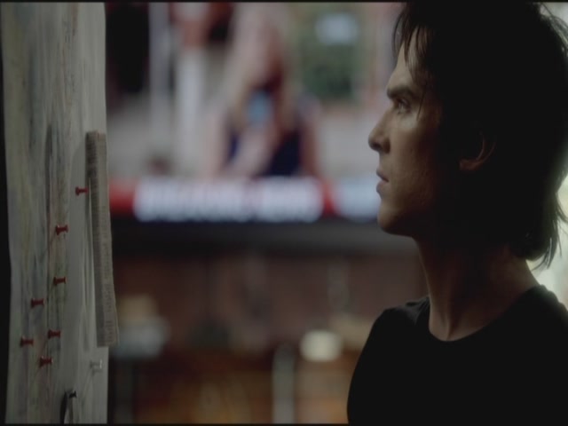 VampireDiariesWorld-dot-org-TVD_3x02TheHybrid2256.jpg