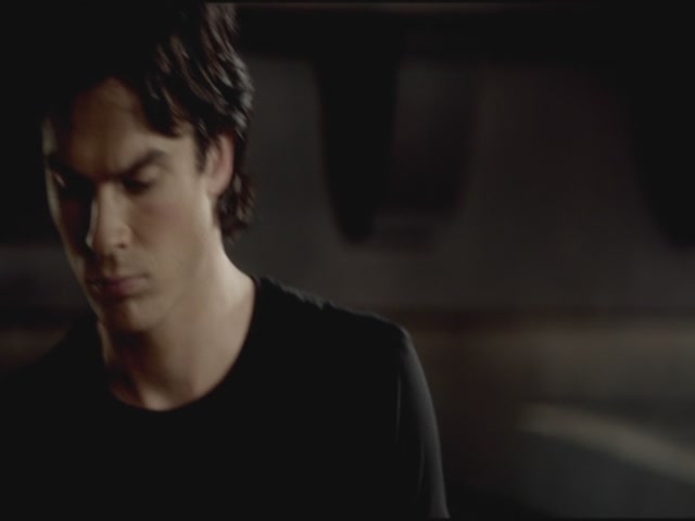 VampireDiariesWorld-dot-org-TVD_3x02TheHybrid2314.jpg