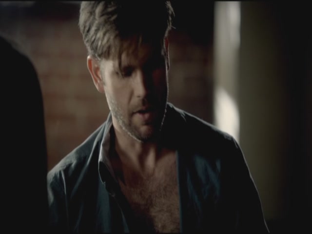 VampireDiariesWorld-dot-org-TVD_3x02TheHybrid2375.jpg